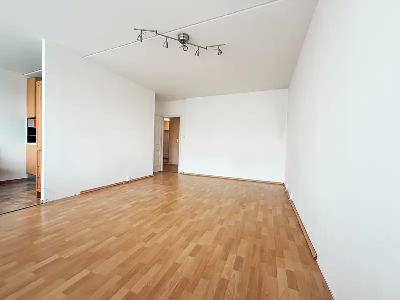 Pronájem bytu 3+1 80 m², Praha – náhled fotky 2