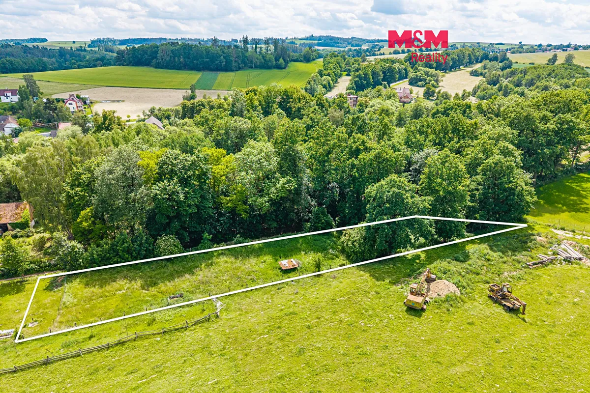 Prodej stavebního pozemku 1850 m²