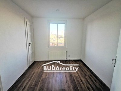 Pronájem domu, 60 m² (3 z 11)