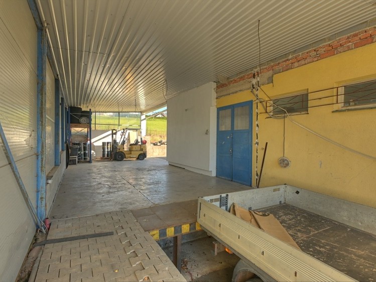 Prodej komerčního prostoru, 265 m² (5 z 27)