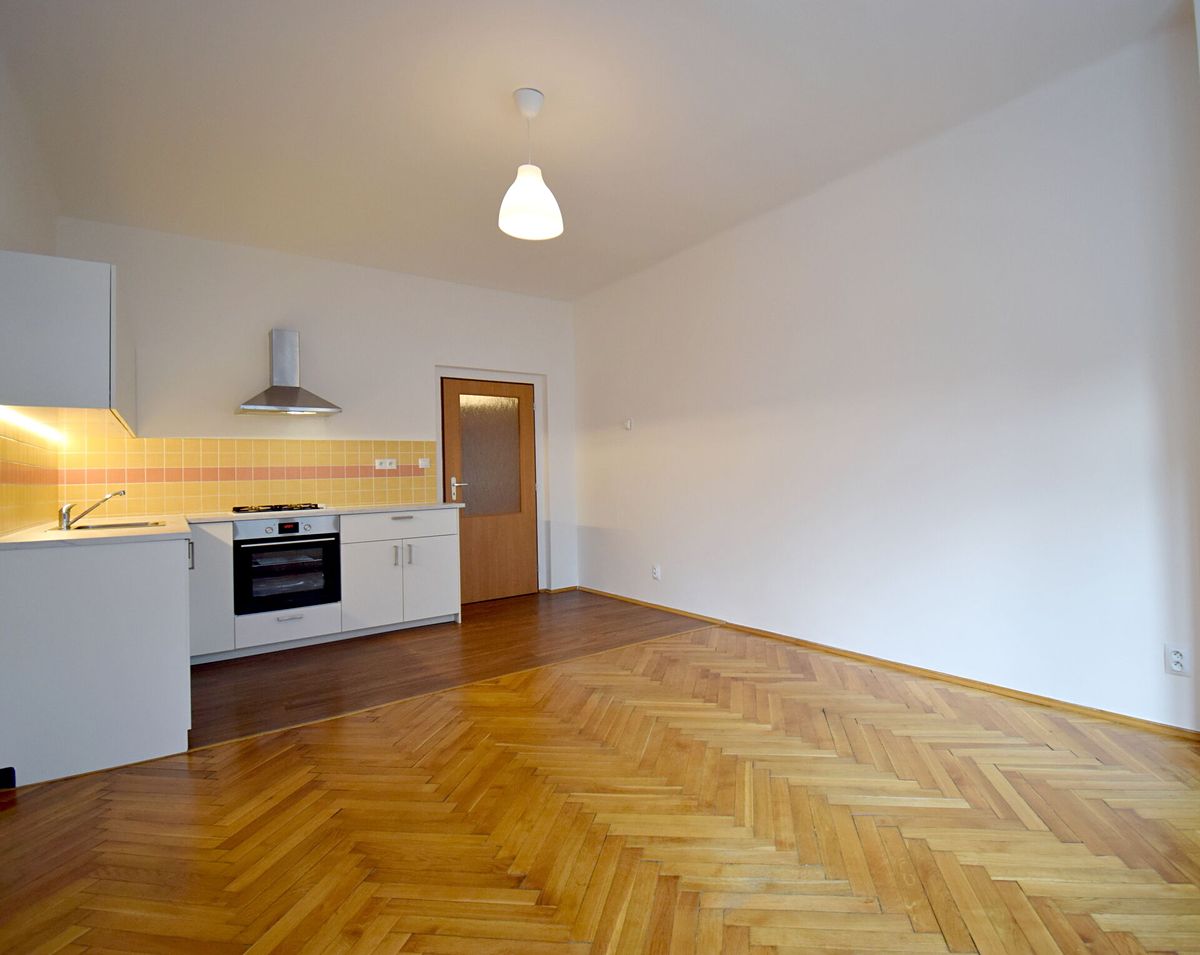 Pronájem bytu 3+kk 86 m²