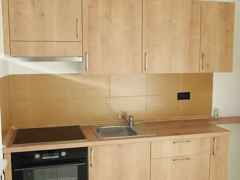 Pronájem bytu 2+1 58 m², Hořice – náhled fotky 1