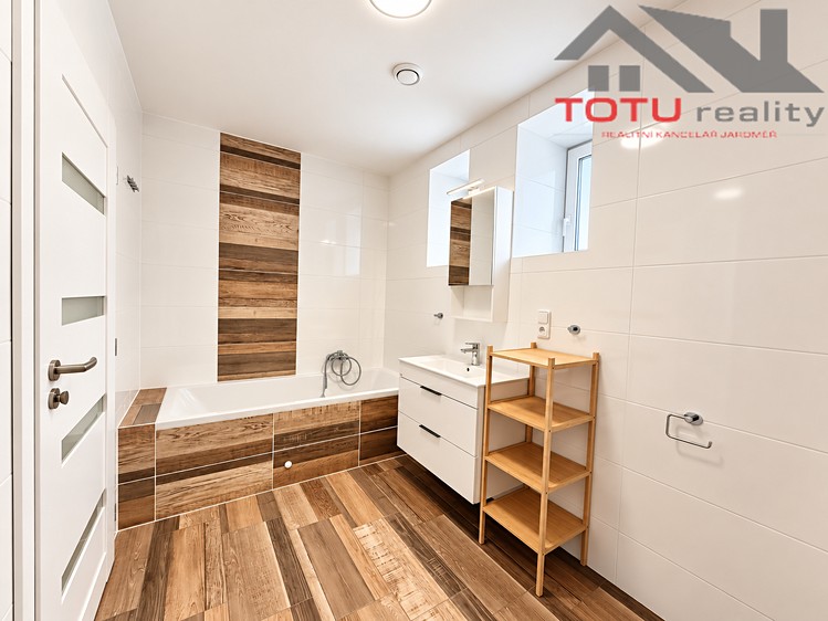 Квартира 3+kk в оренду, 73 м² (12 з 18)