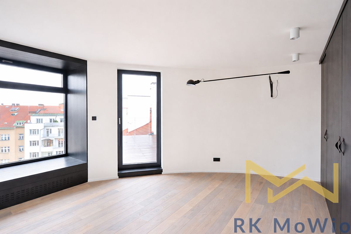 Pronájem bytu 2+kk 60 m² – fotografie 3