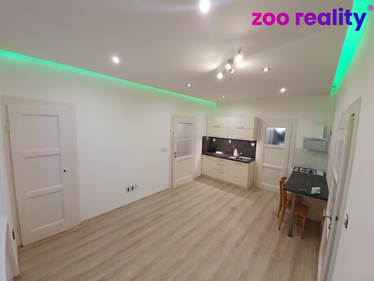 Wohnung 2+kk zur Miete, 44 m² (1 von 12)
