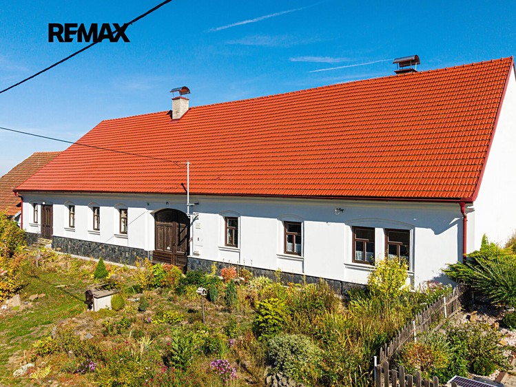 Prodej domu, 330 m² (1 z 35)