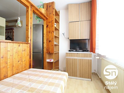 Pronájem bytu 2+kk, 42 m² (3 z 13)