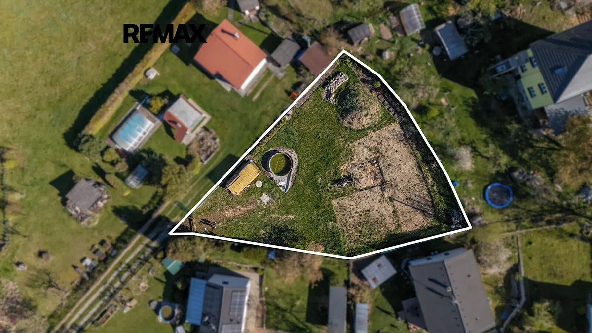 Prodej pozemku 997 m²