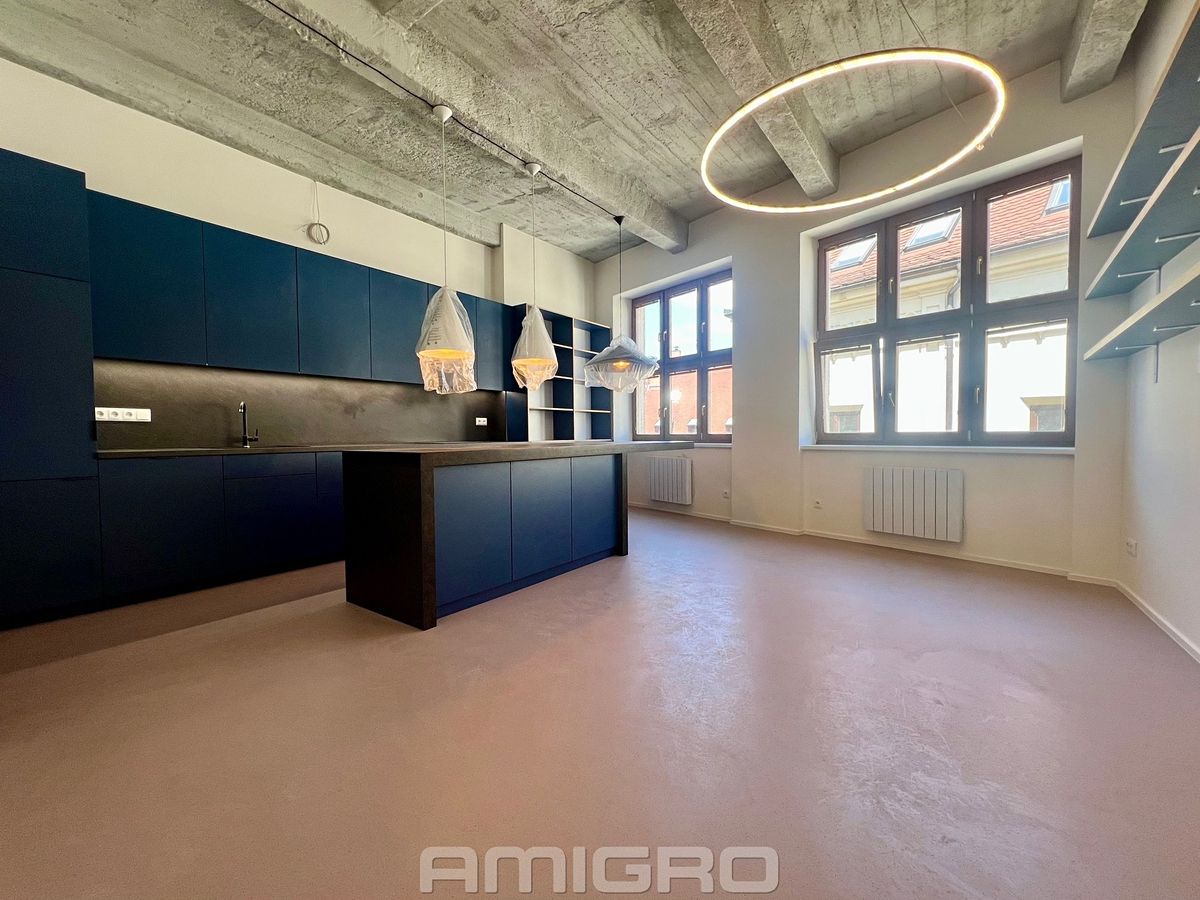 Pronájem bytu 3+kk 77 m²