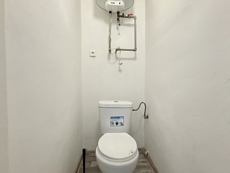 Pronájem bytu 2+kk, 39 m² (5 z 5)