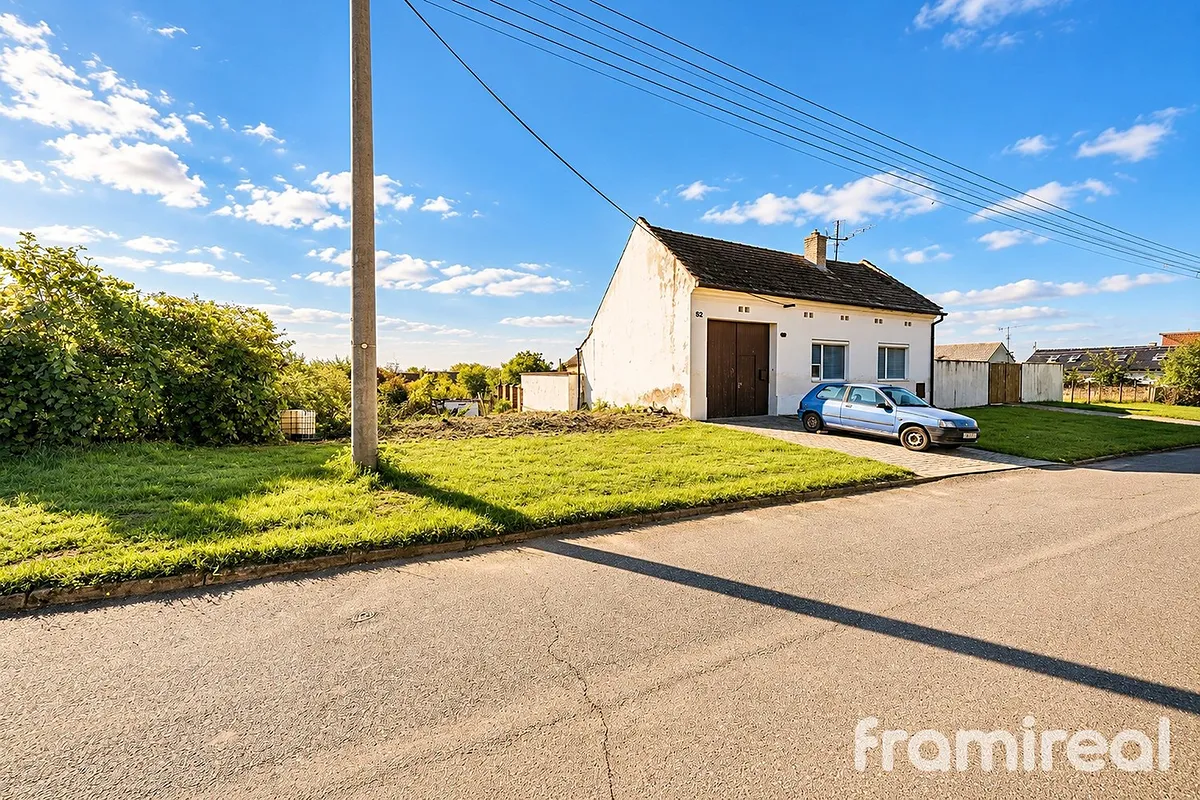 Prodej stavebního pozemku 1033 m²