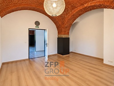 Комерційне приміщення в оренду, 22 м² (3 з 11)