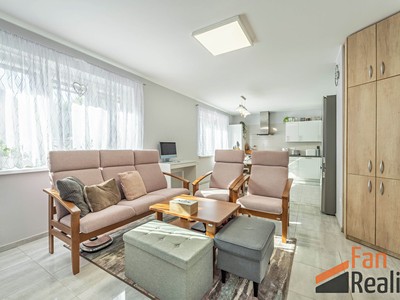 Prodej domu, 145 m² (2 z 37)