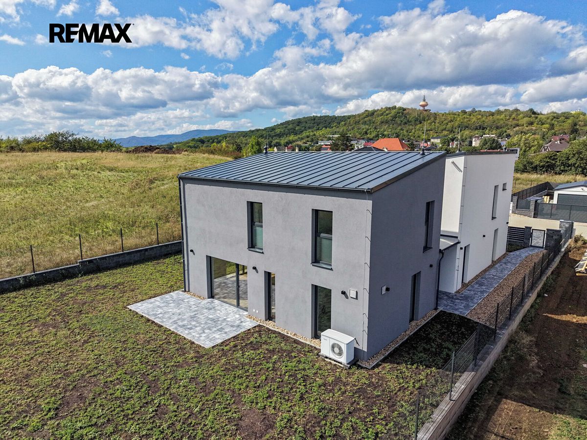 Prodej bytu 4+kk 104 m²