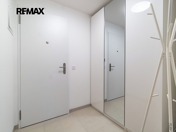 Квартира 1+kk в оренду, 39 м² (13 з 26)
