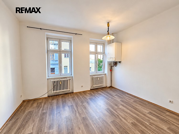 Pronájem bytu 4+kk, 72 m² (3 z 12)
