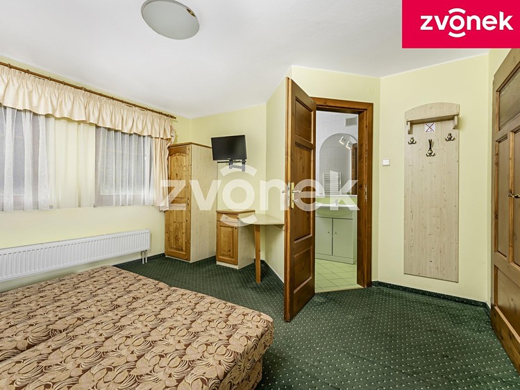 Будинок на продаж, 1 086 м² (26 з 44)