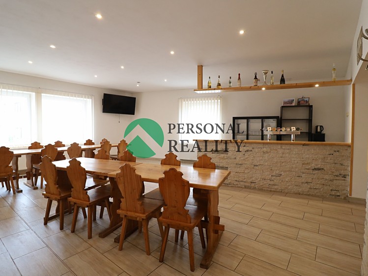 Комерційне приміщення на продаж, 600 м² (1 з 23)