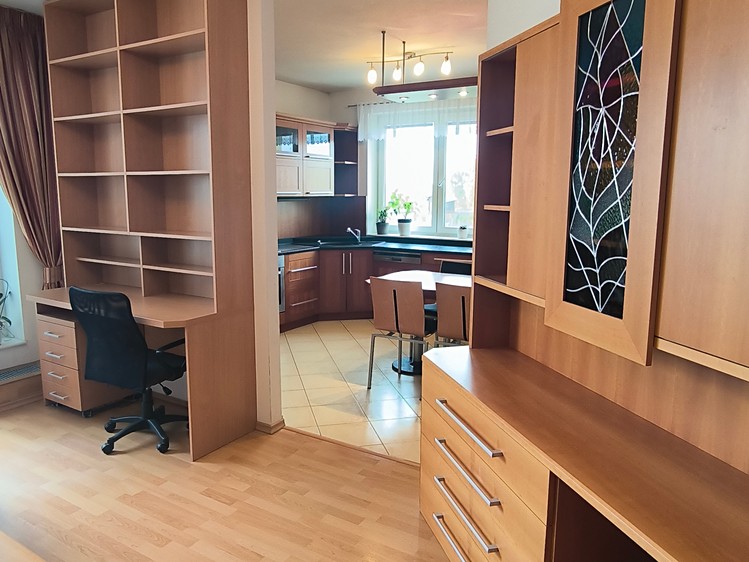 Pronájem bytu 3+kk, 80 m² (4 z 20)