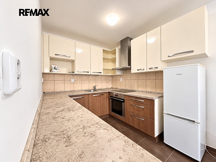 Pronájem bytu 2+kk, 53 m² (4 z 17)