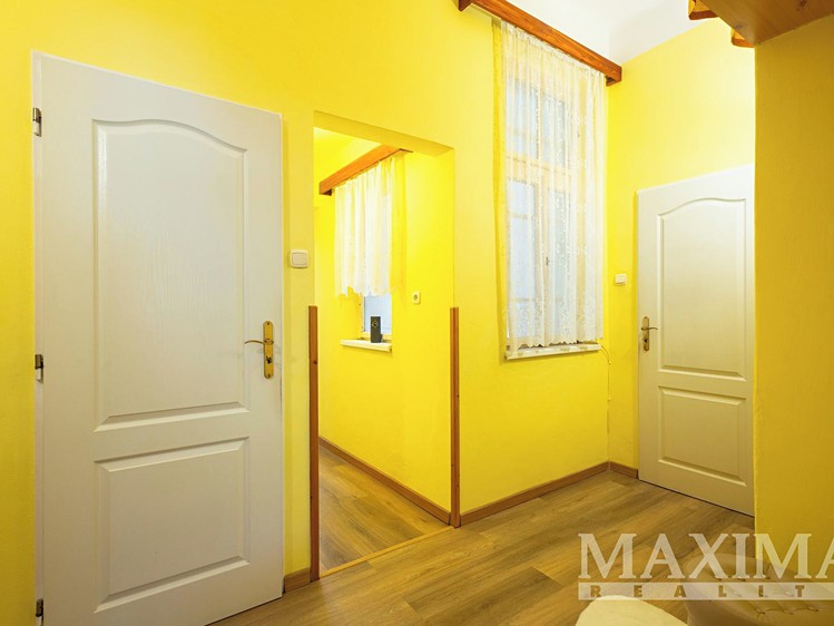 Квартира 4+kk на продаж, 89 м² (28 з 30)