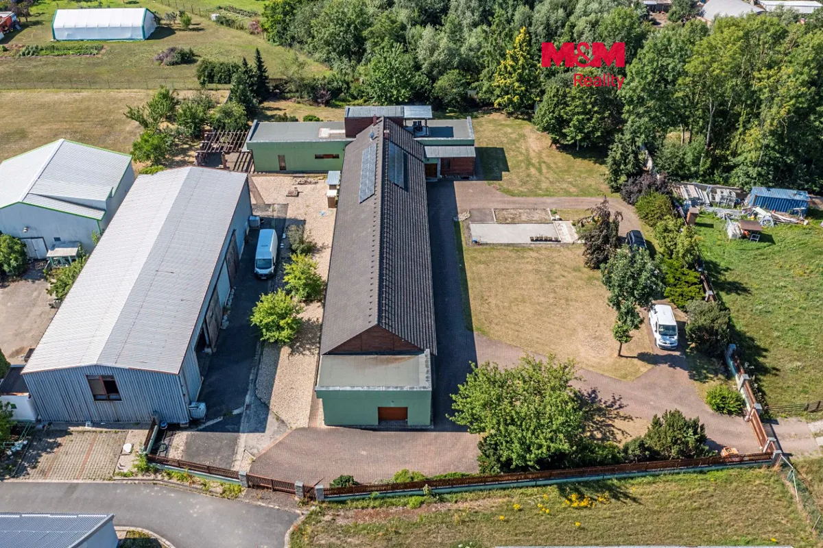Prodej rodinného domu 520 m², pozemek 5045 m²