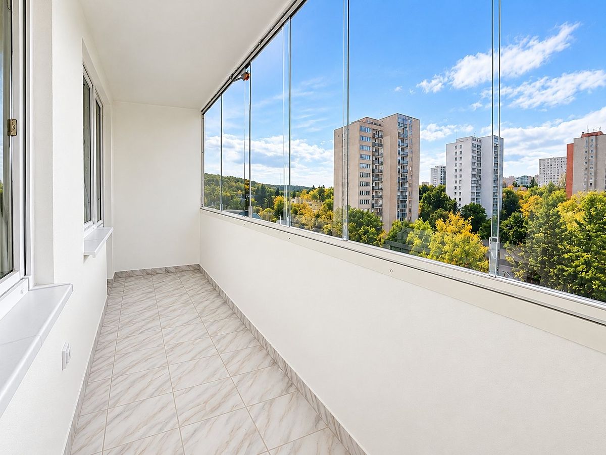 Pronájem bytu 2+kk 34 m² – fotografie 3