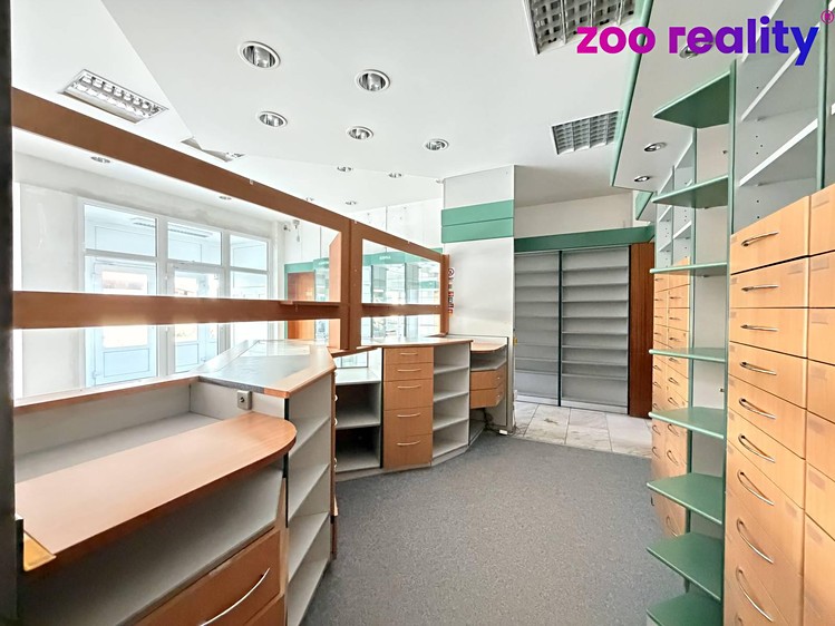 Комерційне приміщення в оренду, 387 м² (2 з 21)