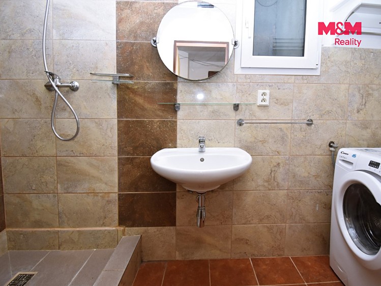 Prodej bytu 2+kk, 46 m² (3 z 16)