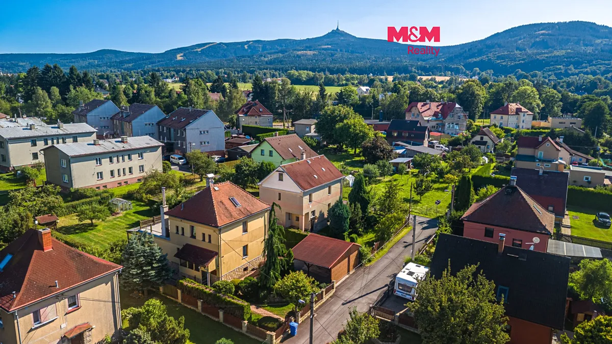 Prodej rodinného domu 205 m², pozemek 932 m²