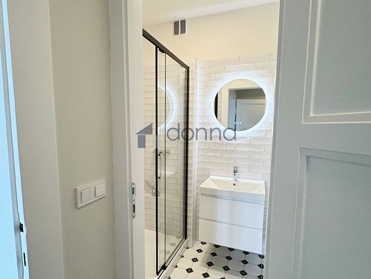 Pronájem bytu 2+kk, 54 m² (6 z 8)