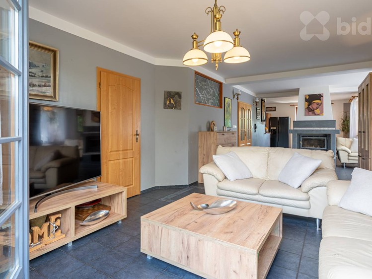 Prodej domu, 214 m² (6 z 31)