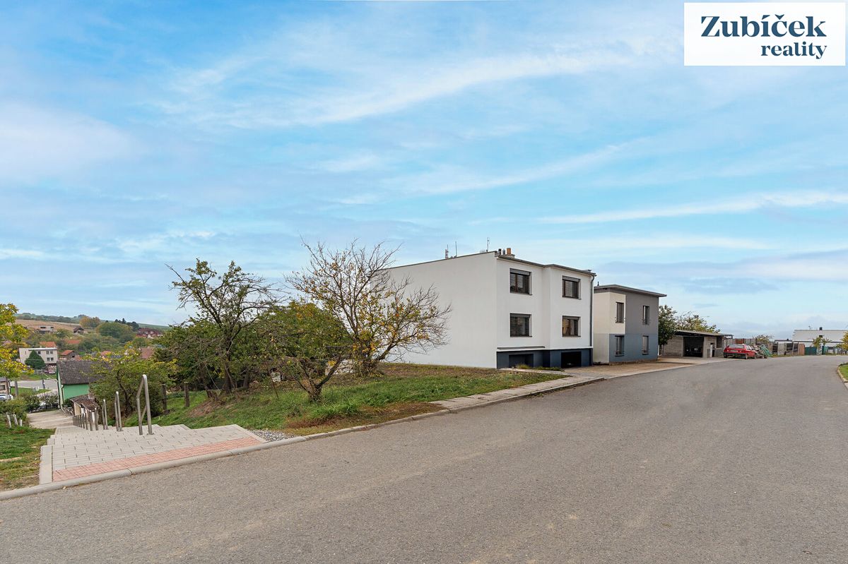 Prodej stavebního pozemku 330 m², Mistřice – fotka 1 z 3