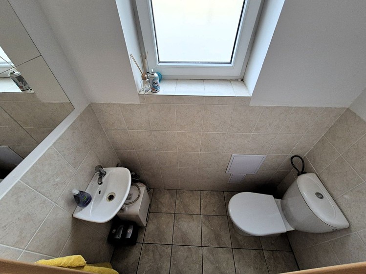 Prodej komerčního prostoru, 70 m² (8 z 10)
