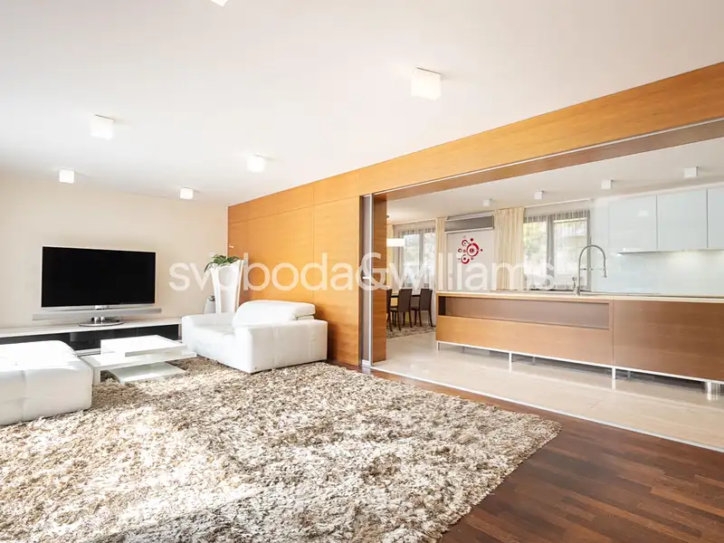 Prodej rodinného domu 347 m², pozemek 1037 m², Blansko – náhled fotky 3