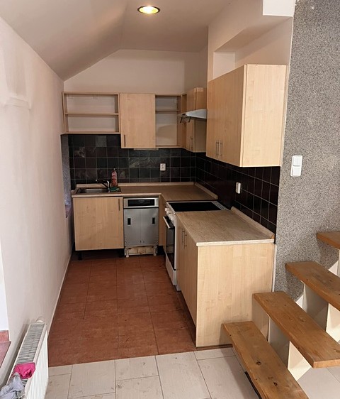 Pronájem bytu 2+kk, 62 m² (1 z 13)