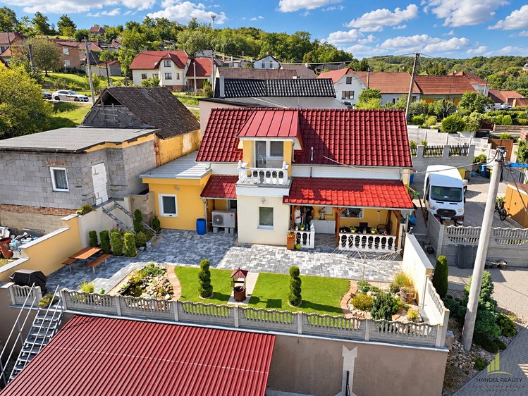 Haus zum Kauf, 100 m² (1 von 11)