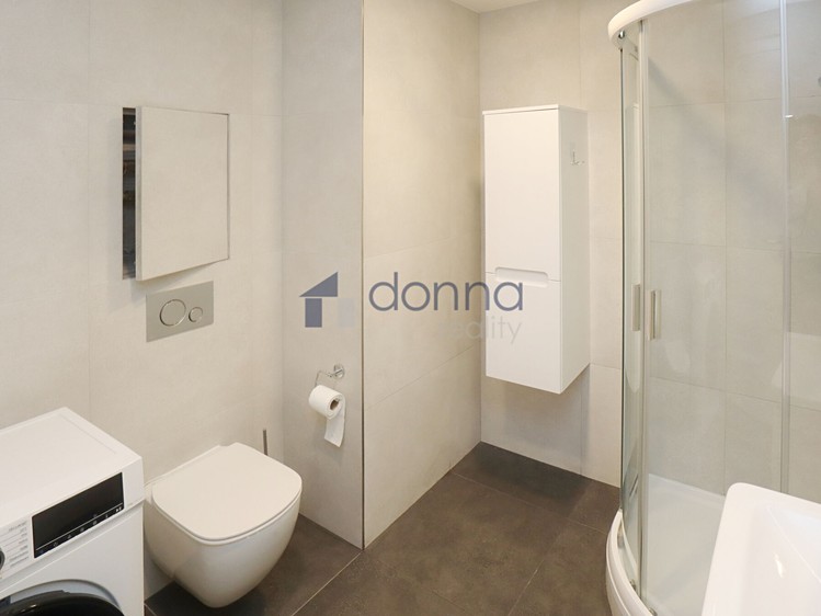 Pronájem bytu 2+kk, 64 m² (8 z 13)