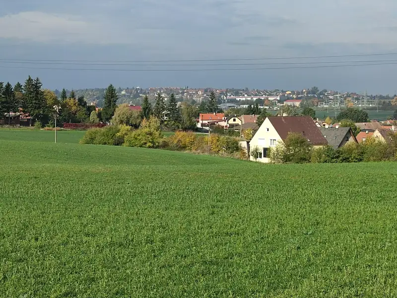 Prodej stavebního pozemku 477 m², Tuchlovice – náhled fotky 3