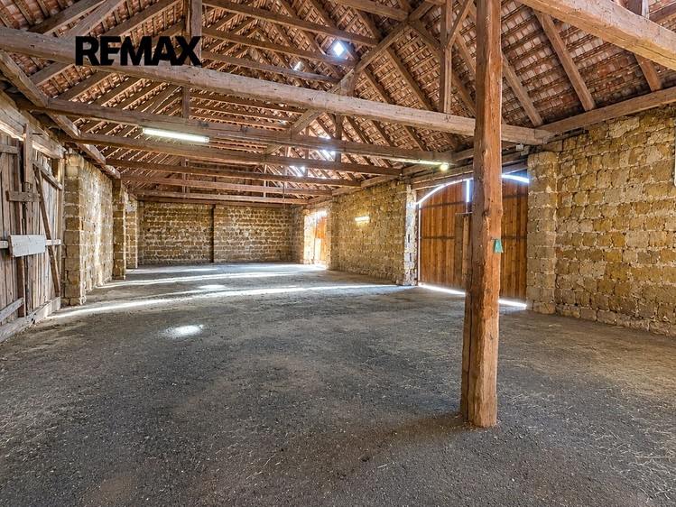 Prodej komerčního prostoru, 320 m² (20 z 76)