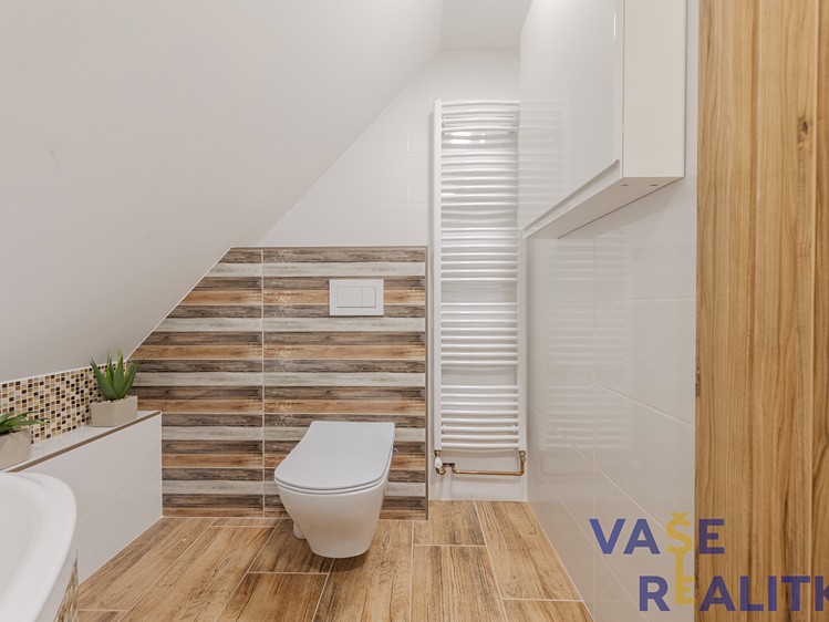 Будинок на продаж, 200 м² (15 з 37)