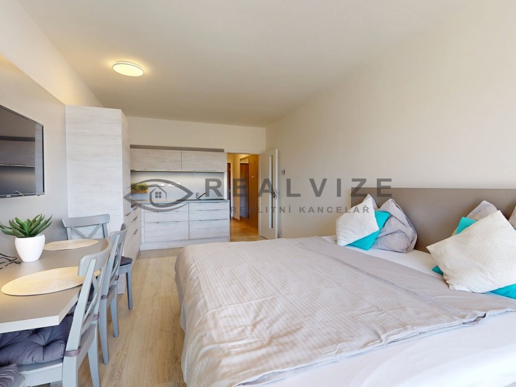 Квартира 1+kk на продаж, 33 м² (1 з 11)