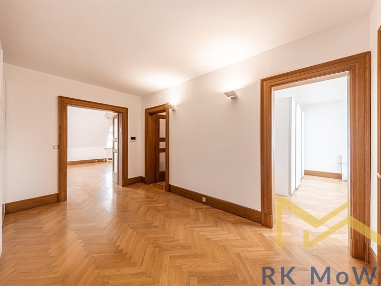 Pronájem bytu 4+1, 195 m² (7 z 10)