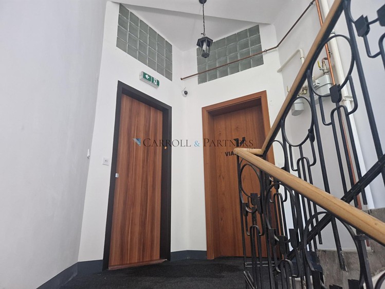 Pronájem komerčního prostoru, 118 m² (18 z 24)