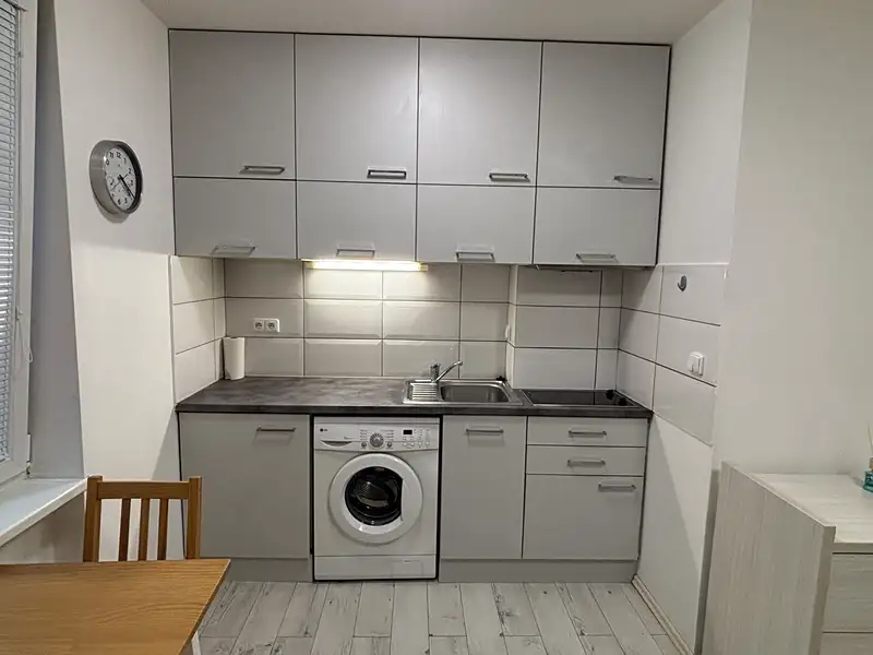 Pronájem bytu 1+kk 23 m², Ostrava – náhled fotky 1