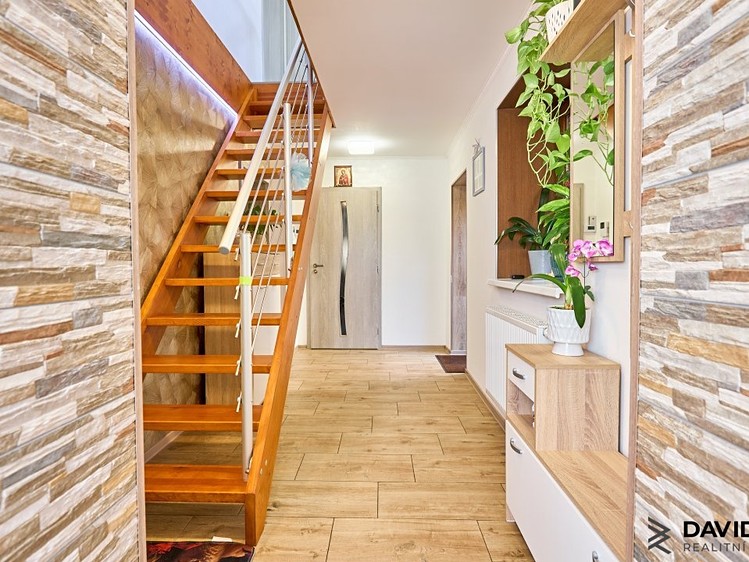 Prodej domu, 185 m² (5 z 24)