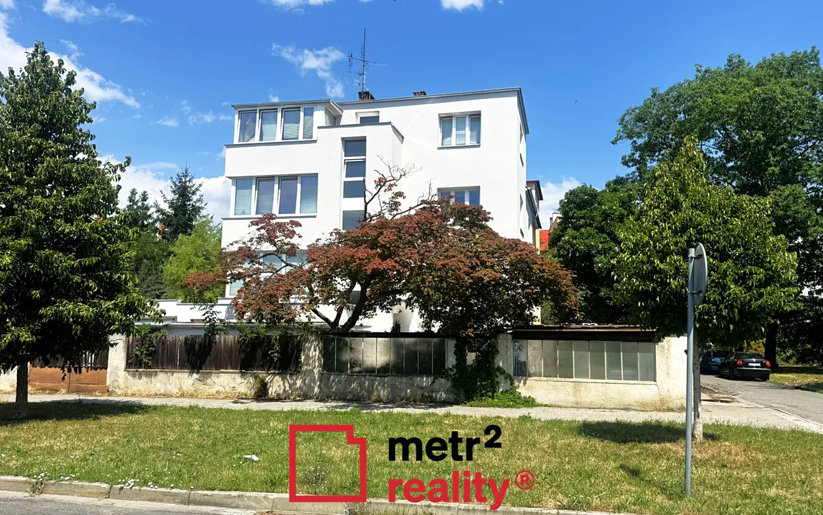 Prodej činžovního domu 387 m²