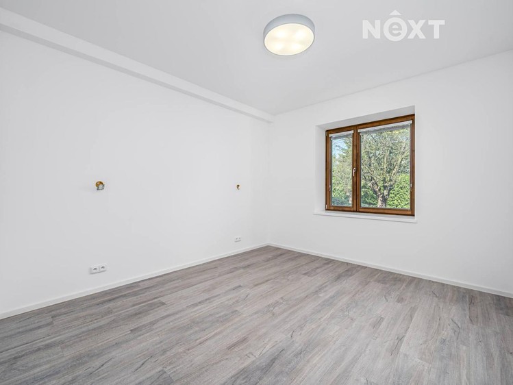 Pronájem bytu 2+kk, 61 m² (10 z 16)