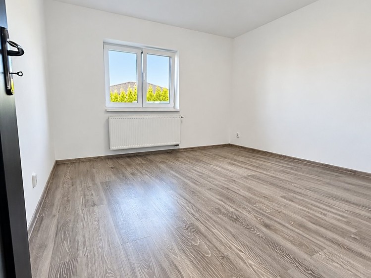 Prodej domu, 107 m² (9 z 18)