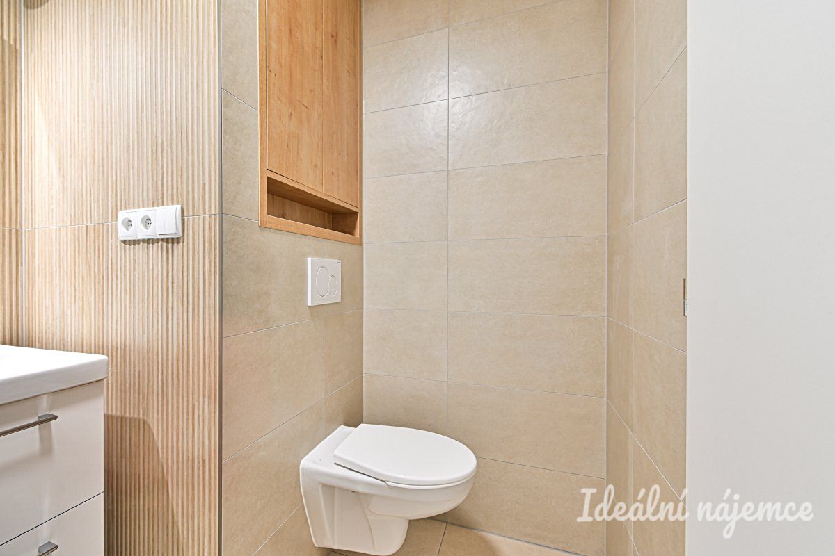 Pronájem bytu 1+1 38 m² – fotografie 4